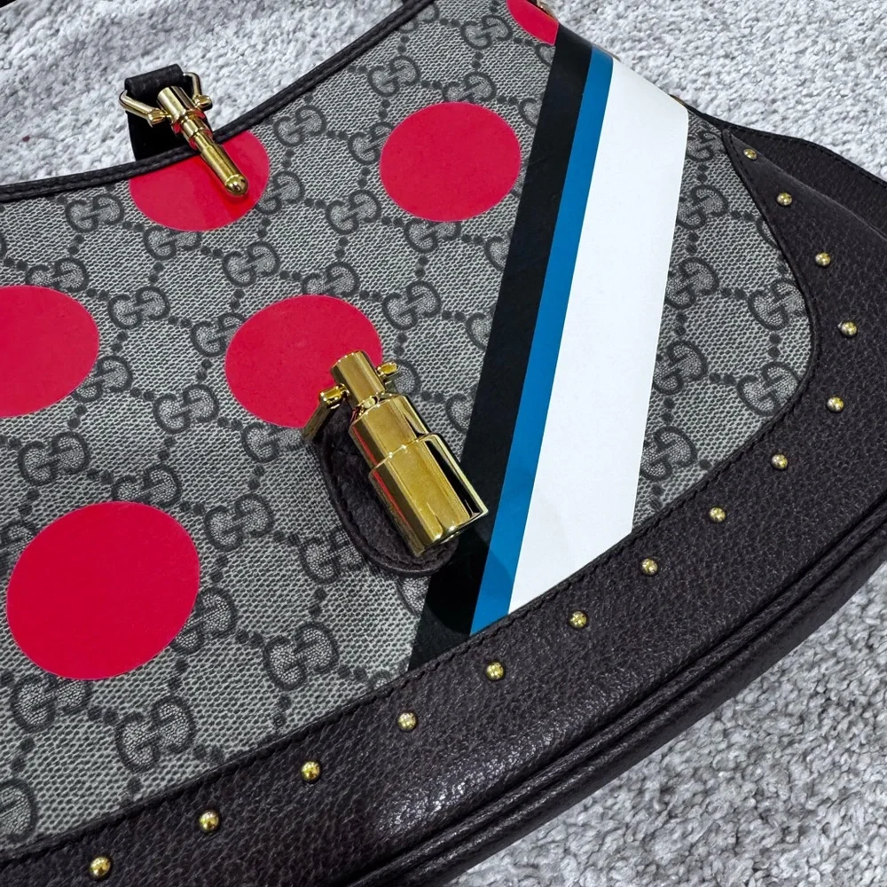 Gucci Geometric GG Supreme Canvas Jackie 1961 Small Studded Shoulder Bag - Picture 13 of 16